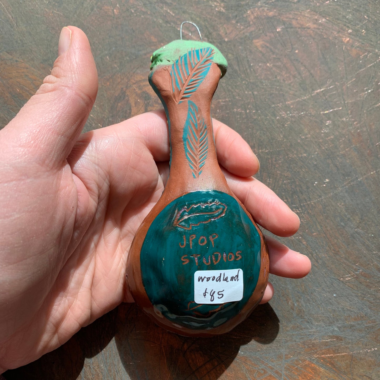 Leafy head ceramic spoon