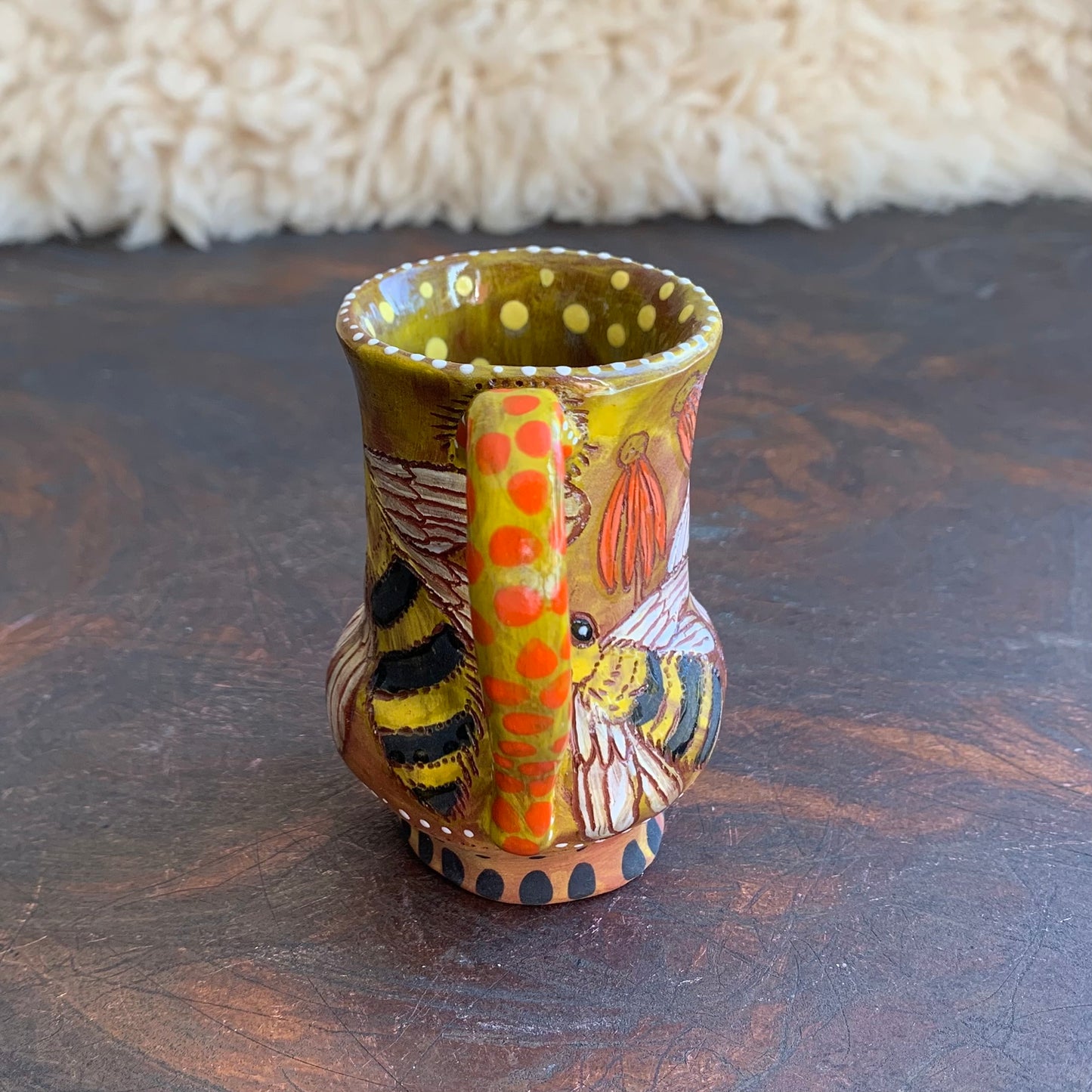 Bee espresso cup