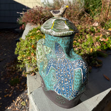 Load image into Gallery viewer, Big Sea Turtle Jar
