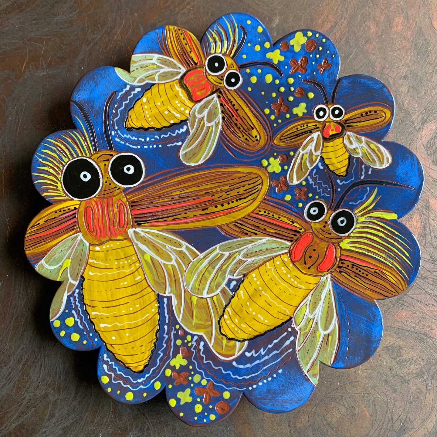 Lightning bug plate