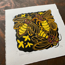Load image into Gallery viewer, Yellow Lightning bug linocut
