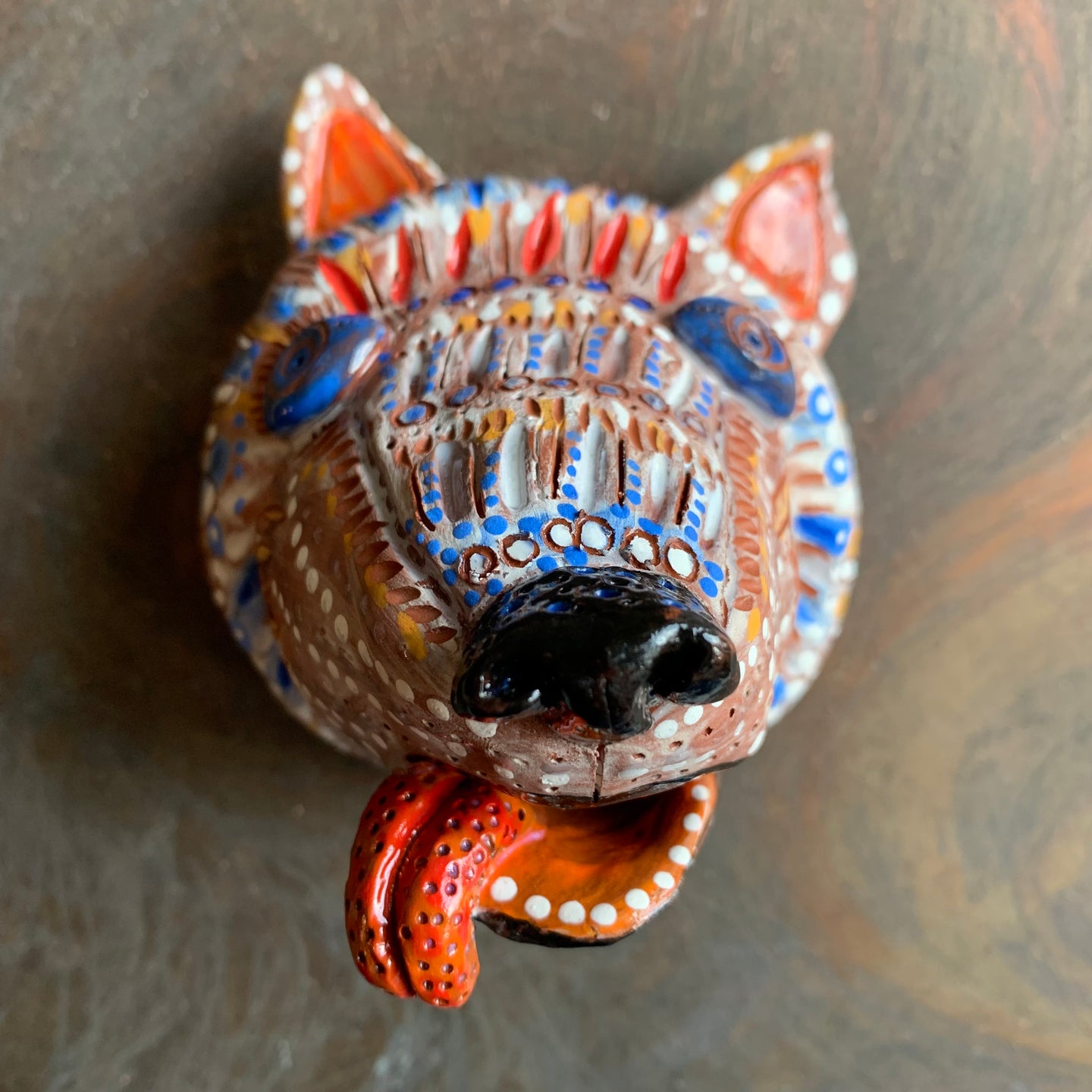 Wolf wall head