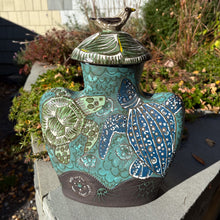 Load image into Gallery viewer, Big Sea Turtle Jar
