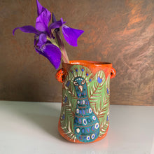Load image into Gallery viewer, Peacock vase
