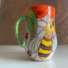 Load image into Gallery viewer, Queen bee mug
