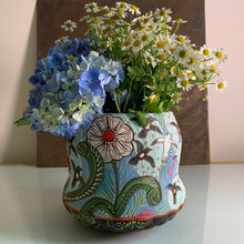 Load image into Gallery viewer, Flower and bird planter or vase
