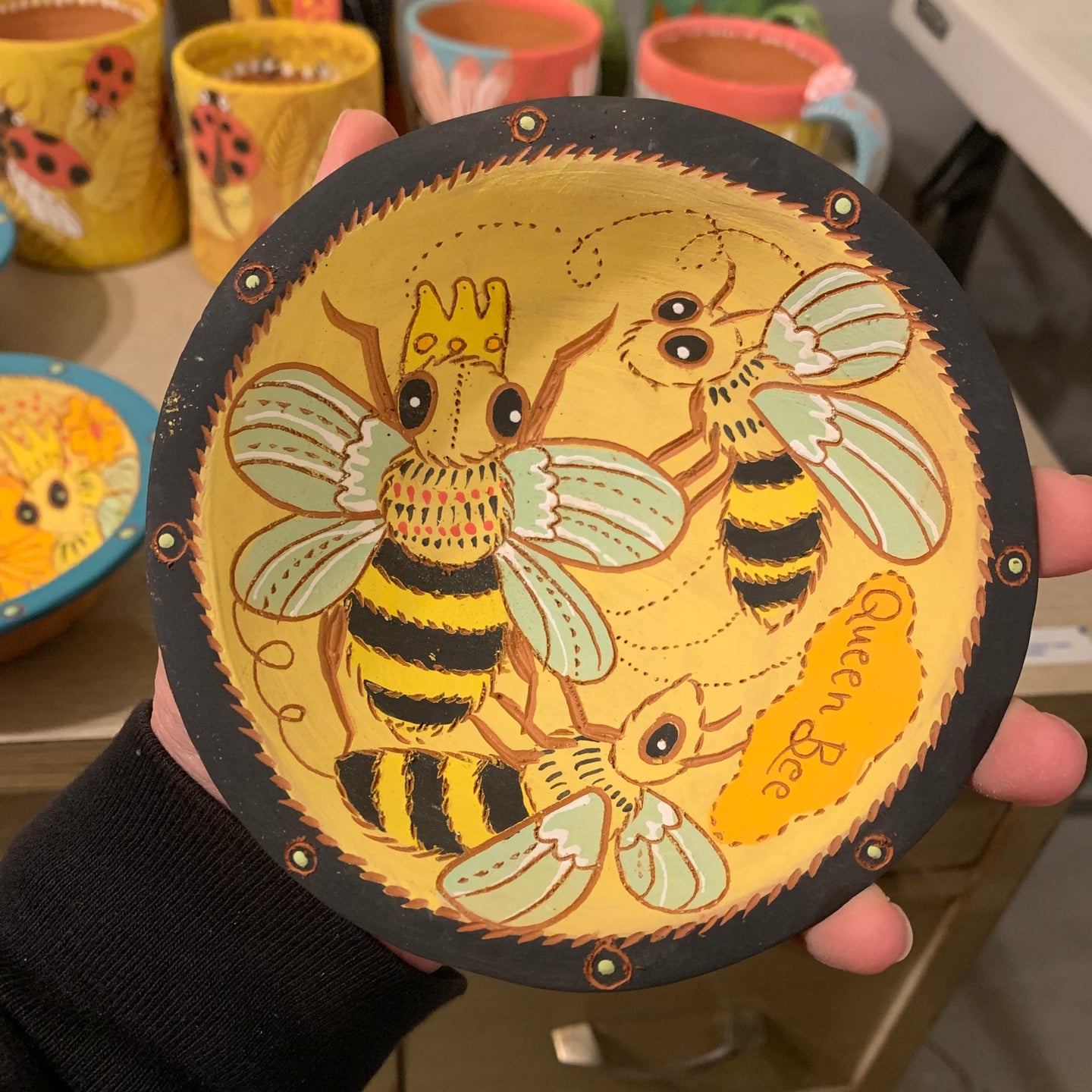 Footed Queen bee bowl