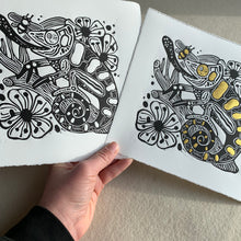 Load image into Gallery viewer, Chameleon linocut
